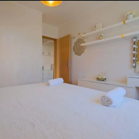 Flat Moderno 8 Mnt Aeroporto Лиссабон