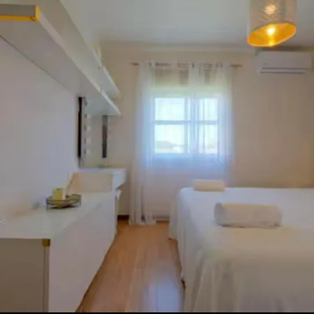 Апартаменти Flat Moderno 8 Mnt Aeroporto